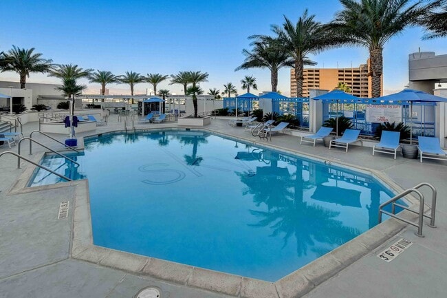 Building Photo - Sky Las Vegas - 3909