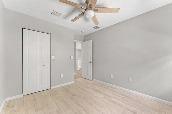 Building Photo - 9825 Scribner Ln