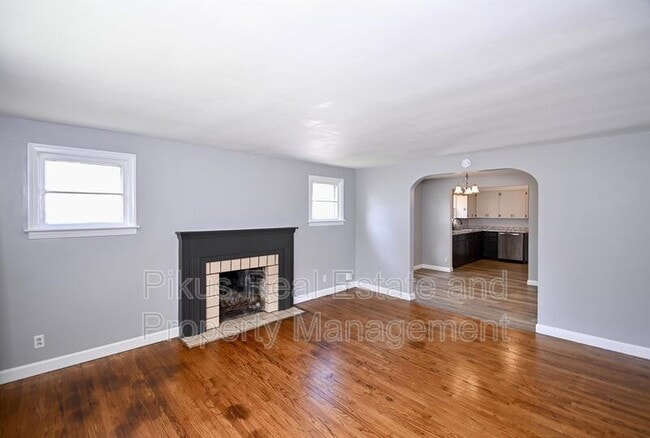 Building Photo - 2421 Nicholas Pl NW