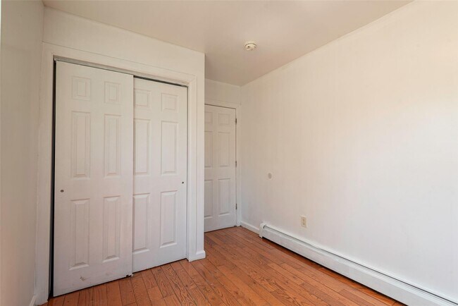 Building Photo - 90-13 181st St