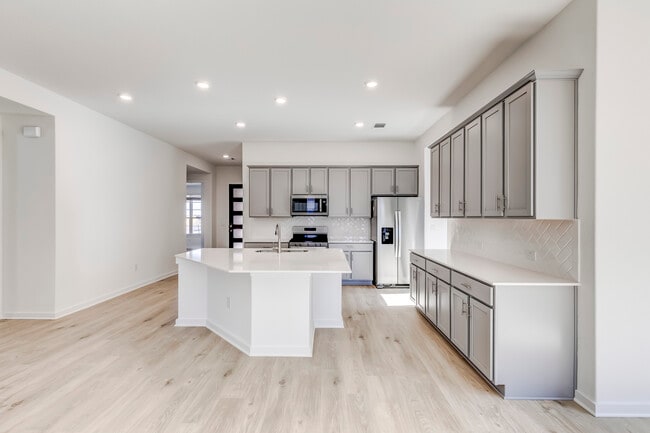 Building Photo - 625 Promise Land Ct