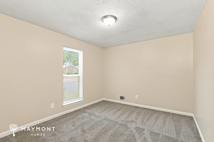 Building Photo - 357 Forest Ct
