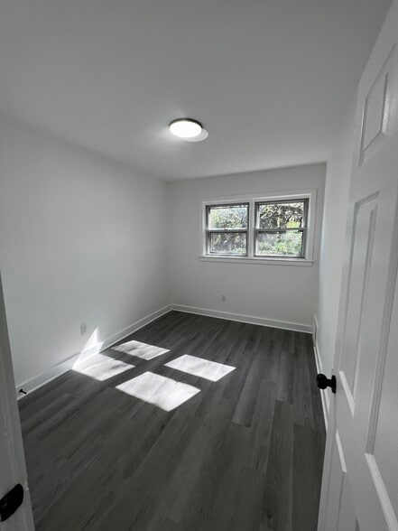 Building Photo - 1102 Ward St