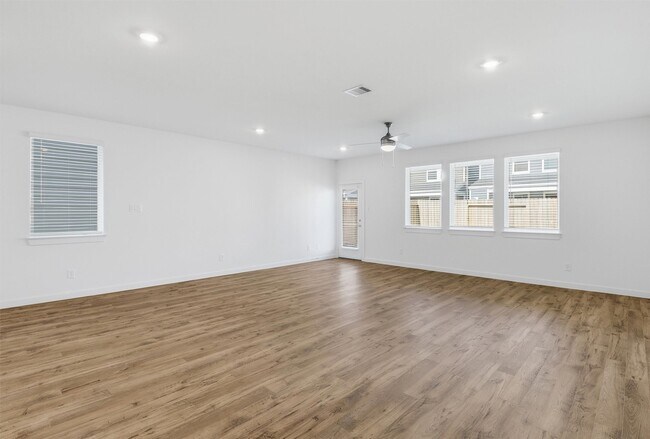 Building Photo - 3538 Adelie Ln
