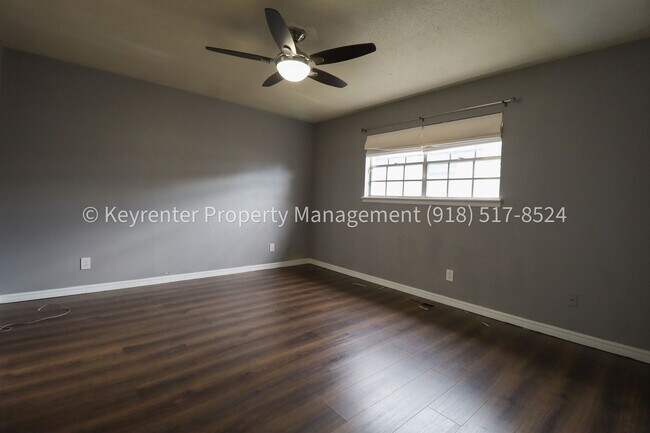 Building Photo - East Tulsa 3 Bedroom Gem! Available for immediate move in!