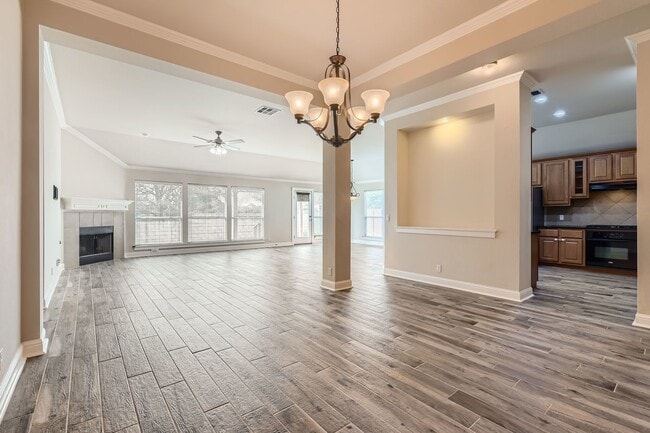 Building Photo - 6609 Carrington Dr