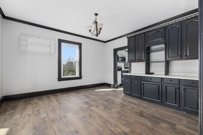 Building Photo - 3800 Memorial Blvd