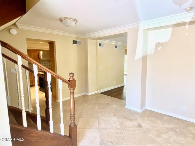 Building Photo - 4555 Tam O Shanter Dr