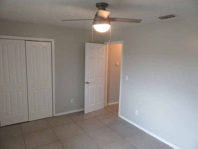 Building Photo - 2917 Ormond Ave