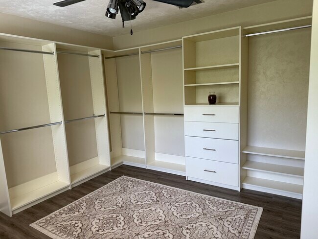 Building Photo - 3726 Wicklow Cir