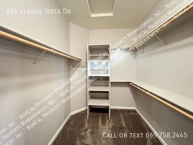 Building Photo - 654 Llagas Vista Dr