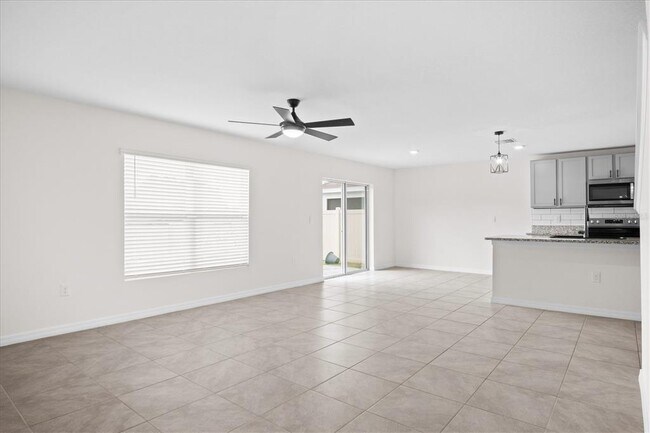 Building Photo - 8455 Clearway Dr