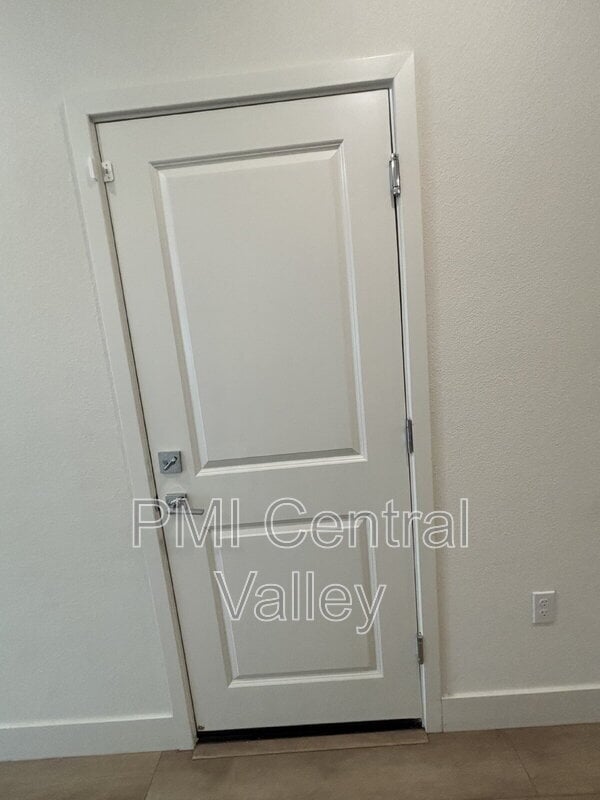 Building Photo - 3226 Tibidabo St