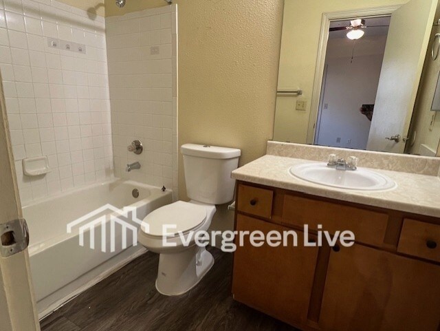 Building Photo - 111 Ayana Ct