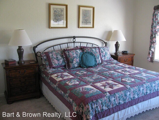 Building Photo - 110 W Rockford Dr