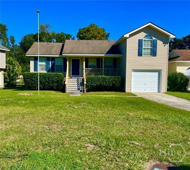 Primary Photo - 8 S Lake Dr