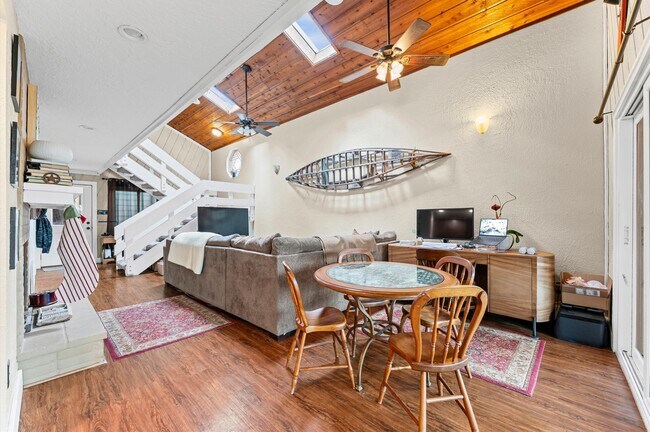 Building Photo - 1504 Early Ln