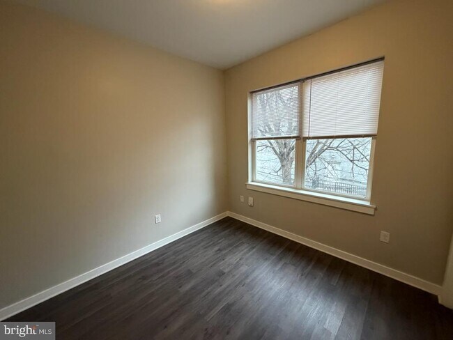 Building Photo - 1535 Cecil B. Moore Ave