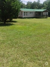 Building Photo - 806 New Hope Church Rd