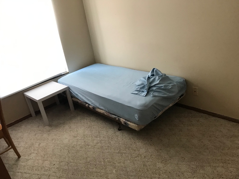 Building Photo - 320 Brown St St