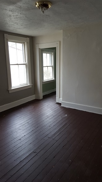 Building Photo - Wonderful family home on Dead end street.  West Price Hill.  Fully Updated 3-4 BR.