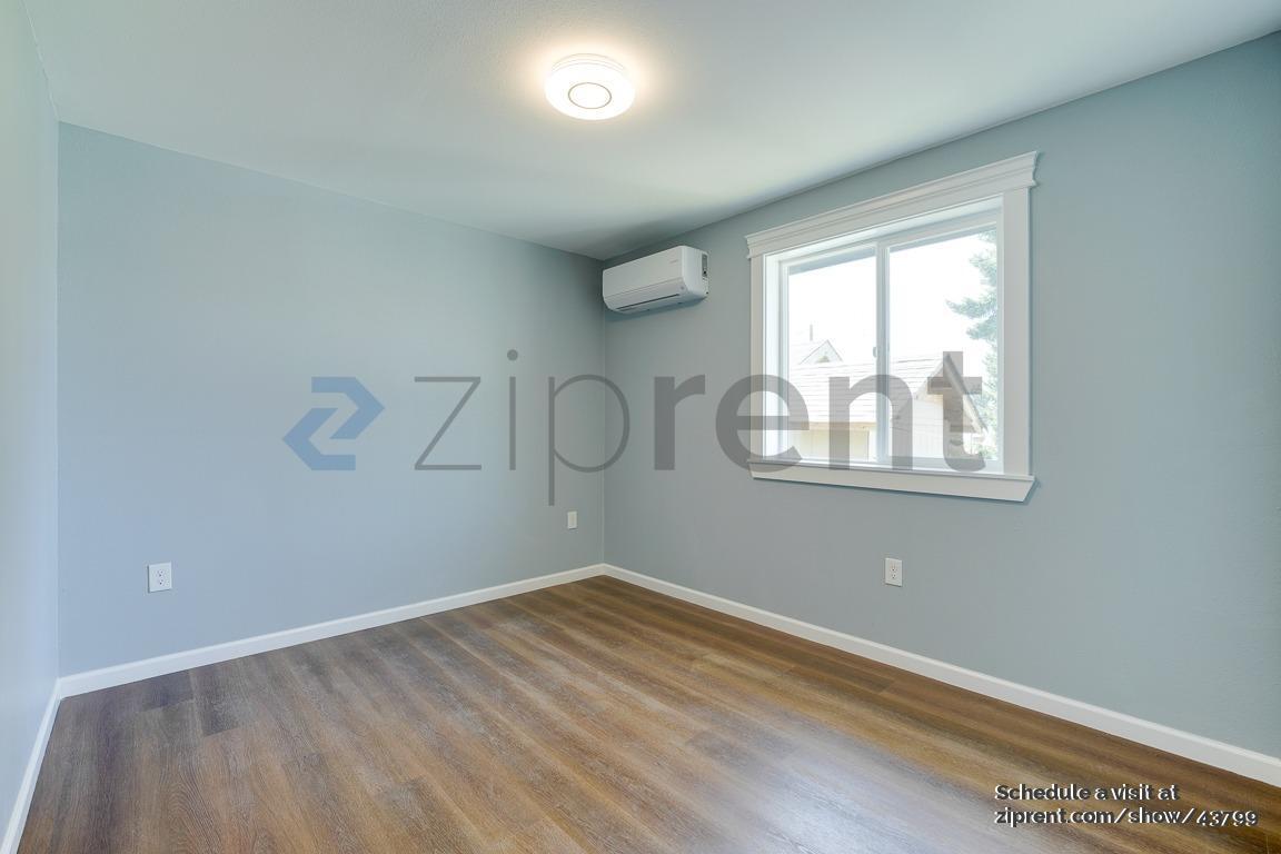 Building Photo - 5003 S Sheridan Ave