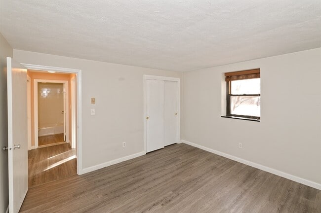 Building Photo - 1325 Worcester Rd