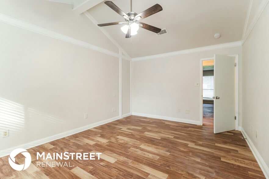 Building Photo - 2127 Round Wind Trail