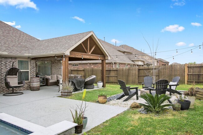 Building Photo - 3037 Broadhaven Dr