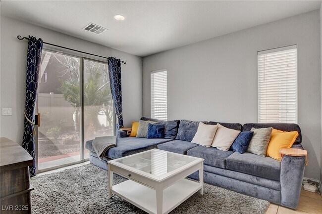 Building Photo - 10787 Villa Carlotta Ct