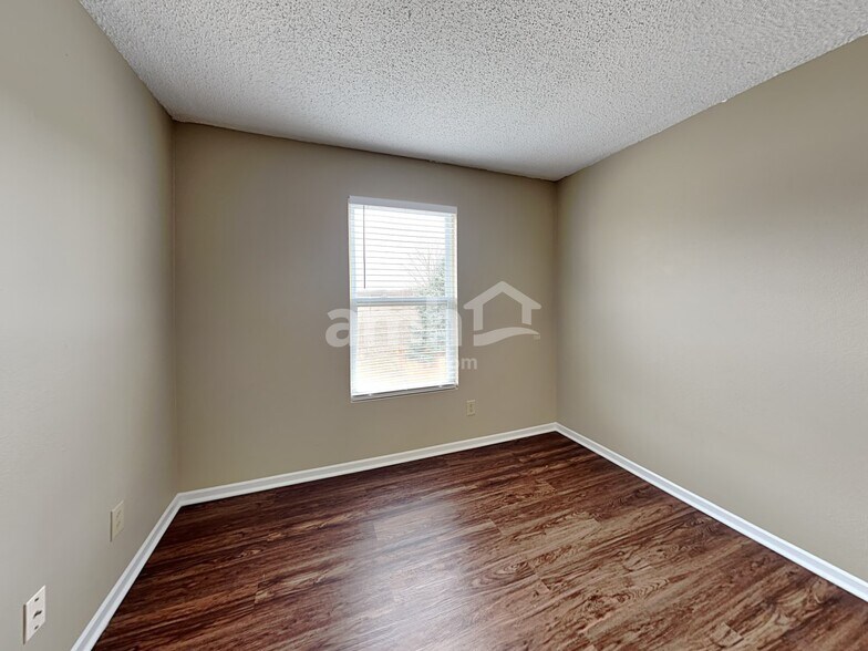 Building Photo - 9559 W Stargazer Dr