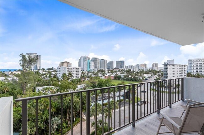 Building Photo - 777 Bayshore Dr