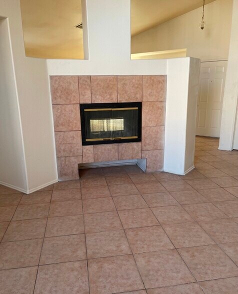 Building Photo - 1757 Lightcap St