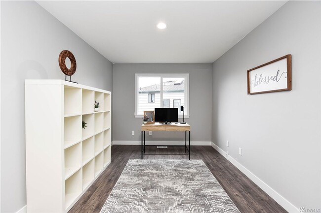 Building Photo - Remodeled Home in Mukilteo!