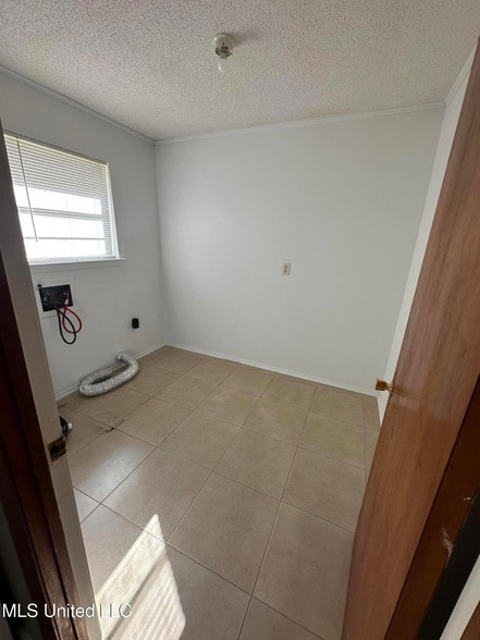 Building Photo - 25 Robbie St