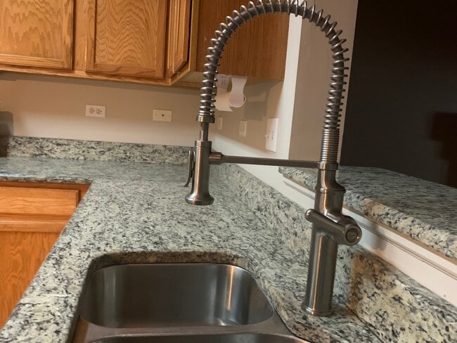 Building Photo - 1777 Concord Dr