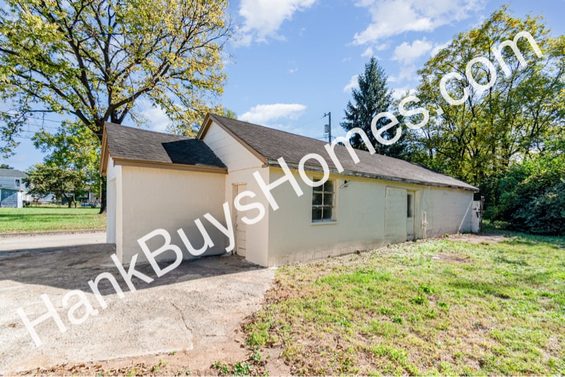 Building Photo - 115 Kansas St