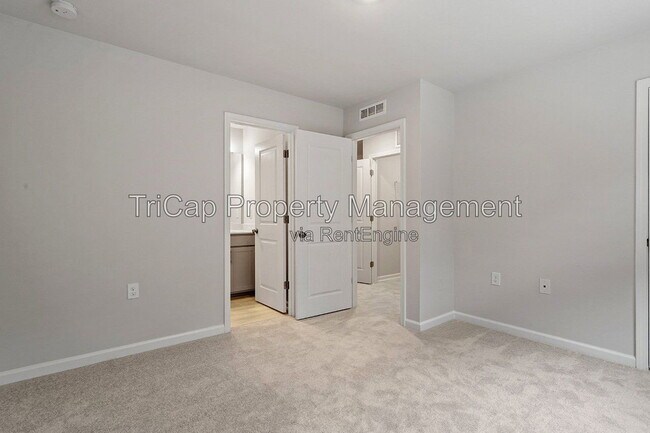 Building Photo - 1713 Chirping Trl