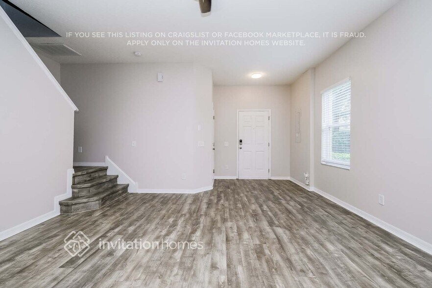 Building Photo - 2935 Girvan Dr