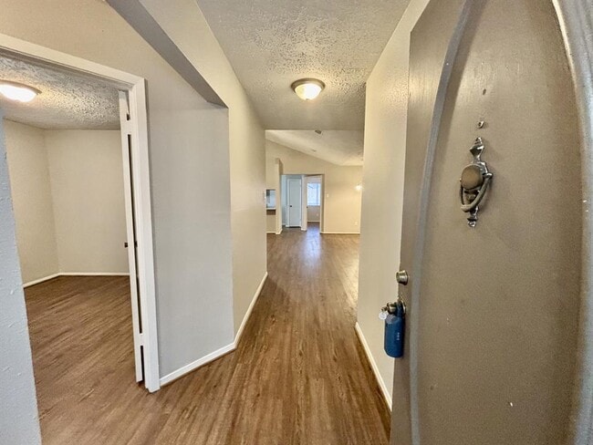 Building Photo - 9219 Goodmeadow Dr