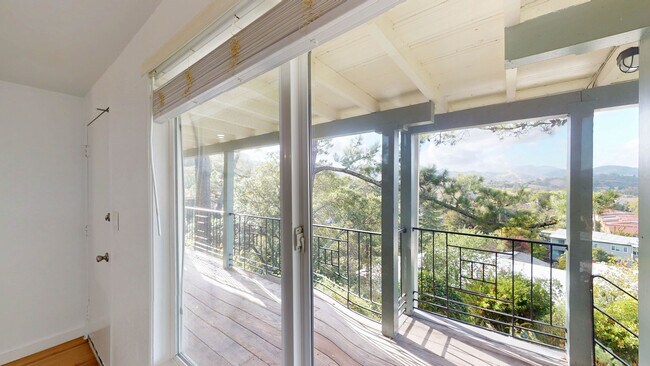 Primary Photo - 7 Merrydale Rd