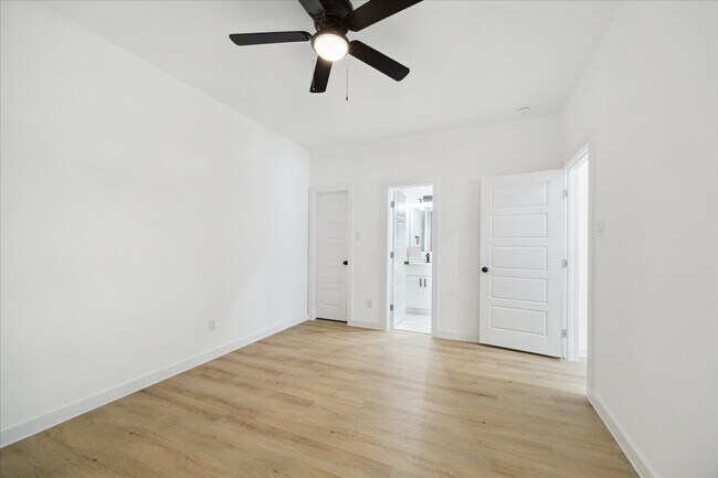 Building Photo - 7504 Laura Koppe Rd