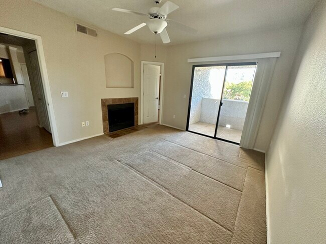 Building Photo - 15095 N Thompson Peak Pky