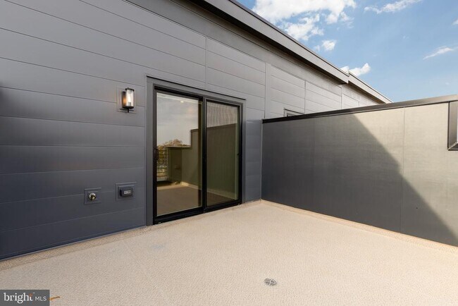 Building Photo - 2608 Olmsted Ct NW