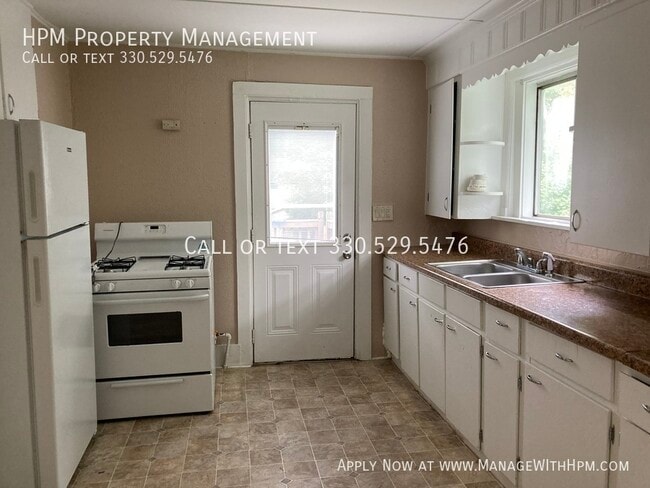 Building Photo - 2137 7th St SW