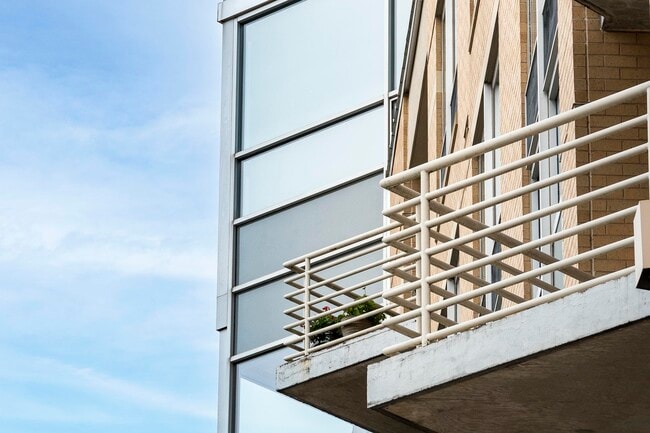 Building Photo - 125 N Hamilton St