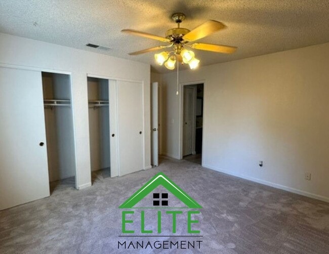 Building Photo - **2 Bed, 2 Bath Condo in Gated Community |...