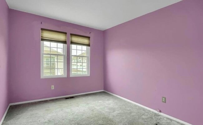 Building Photo - 3404 Whispering Hls