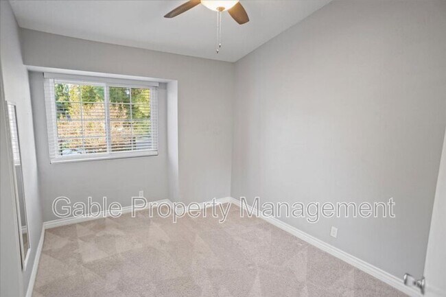 Building Photo - 22933 Banyan Pl