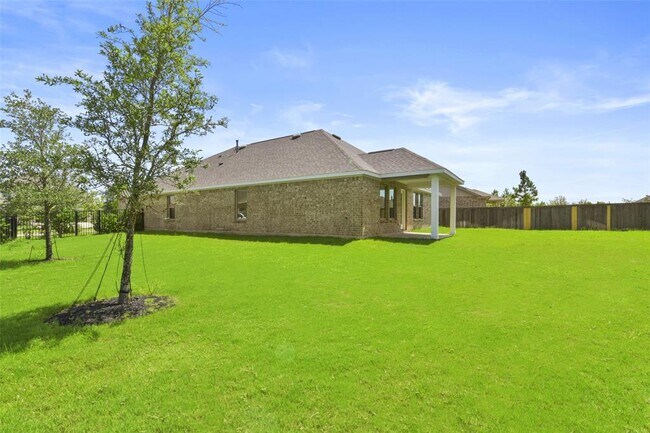 Building Photo - 18811 Cottonwood Bayou Ct
